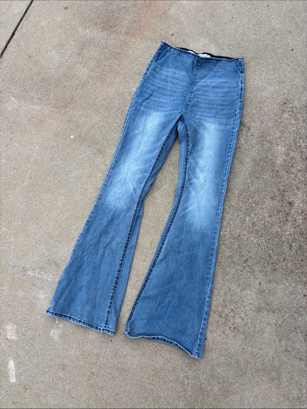 Tinseltown fit & flare jeans small
